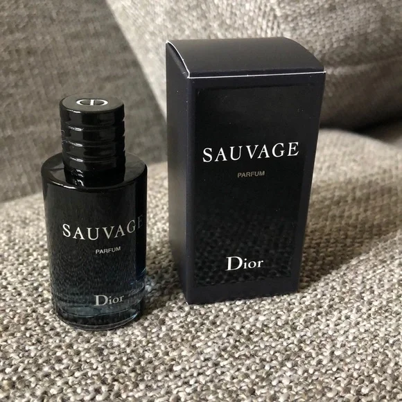 Dior SAUVAGE PARFUM 10 ml 0.34 FL OZ MINIATURE VIP GIFT Paper Box - Picture 1 of 11